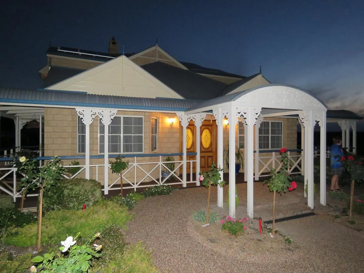 Grovely House Bed & Breakfast Stanthorpe Australia